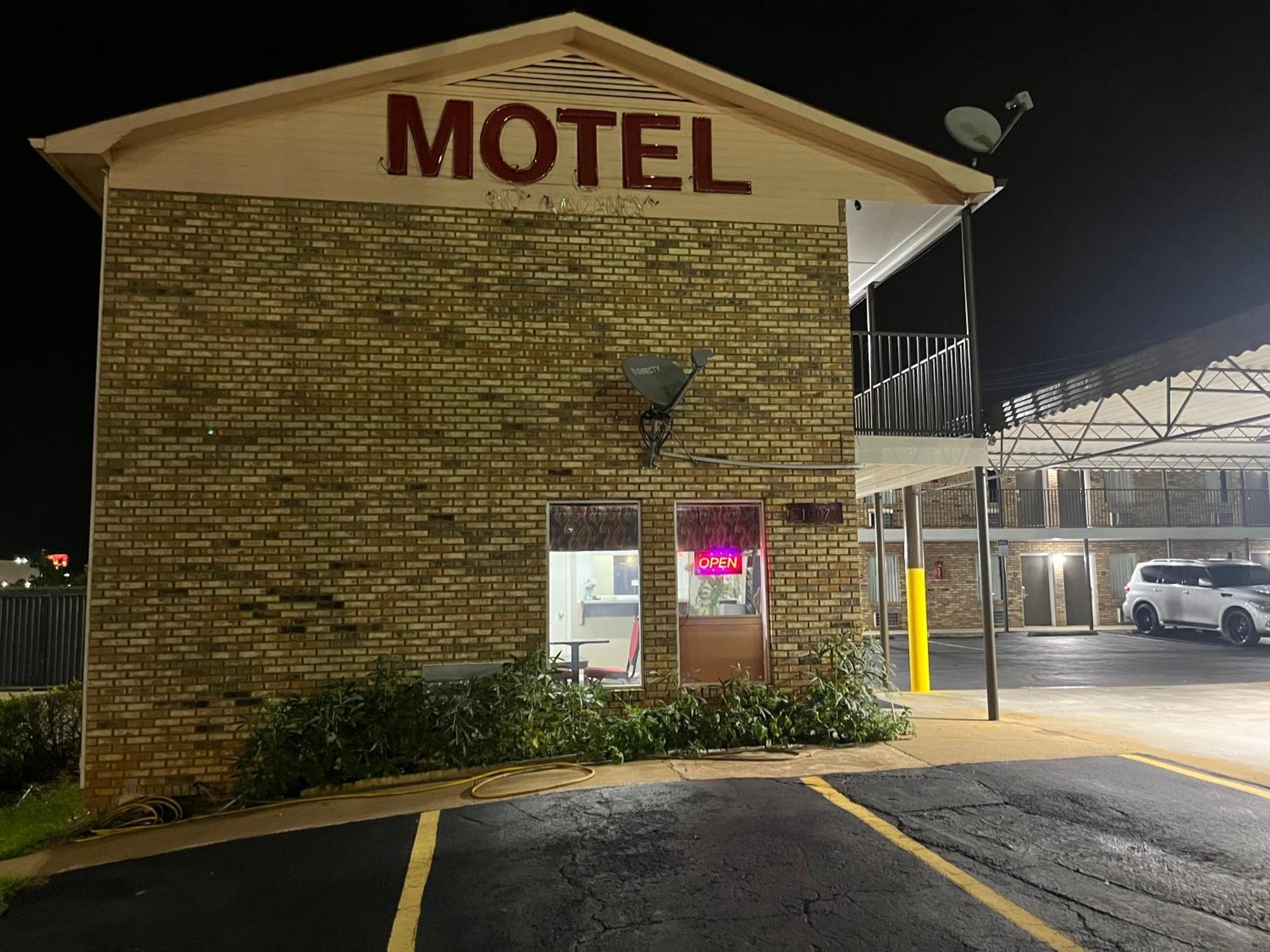 Red Carpet Inn Oxford Exterior photo