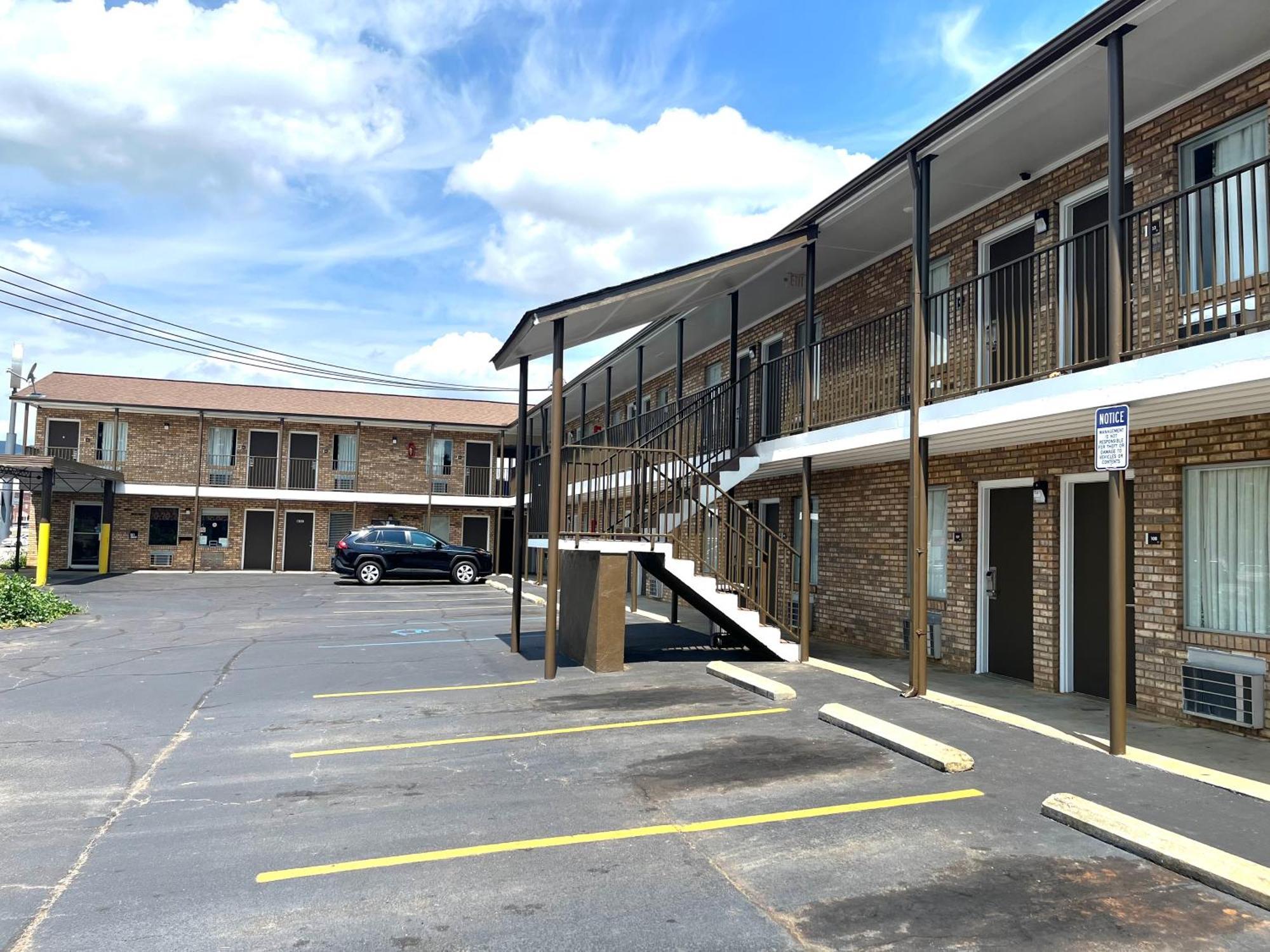 Red Carpet Inn Oxford Exterior photo